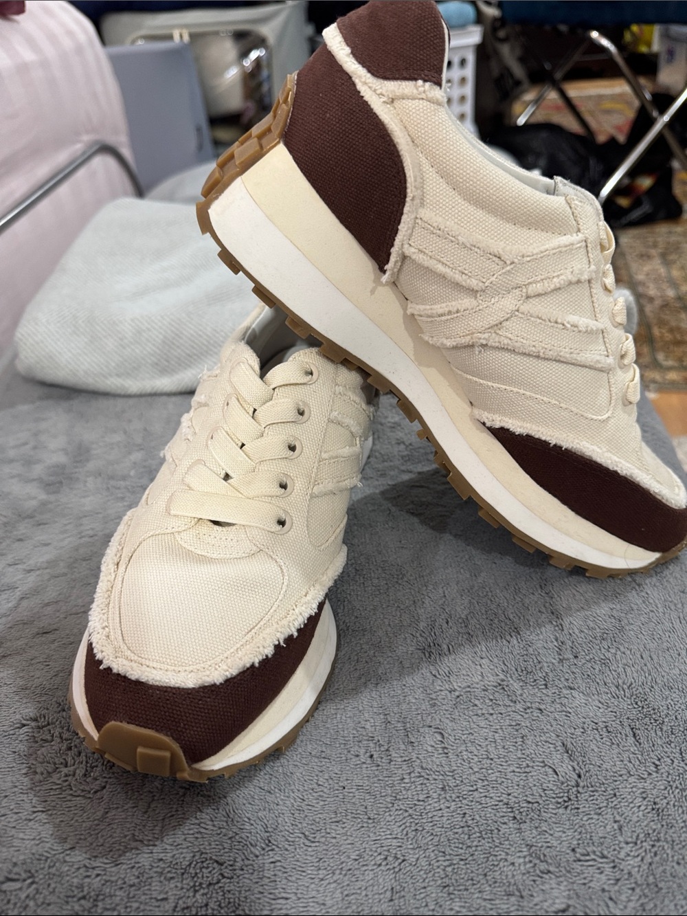 NWT Veronica Beard Valentina Size 8.5 Chocolate & Parchment Canvas Sneaker - Picture 16 of 16